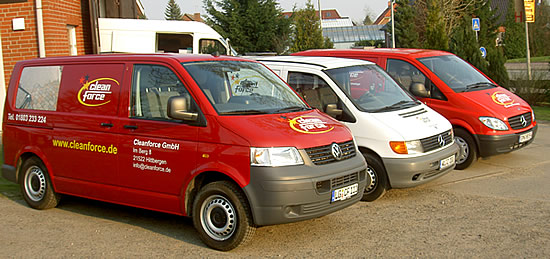 Cleanforce-Fahrzeuge für die Steinreinigung und Terrassenreinigung